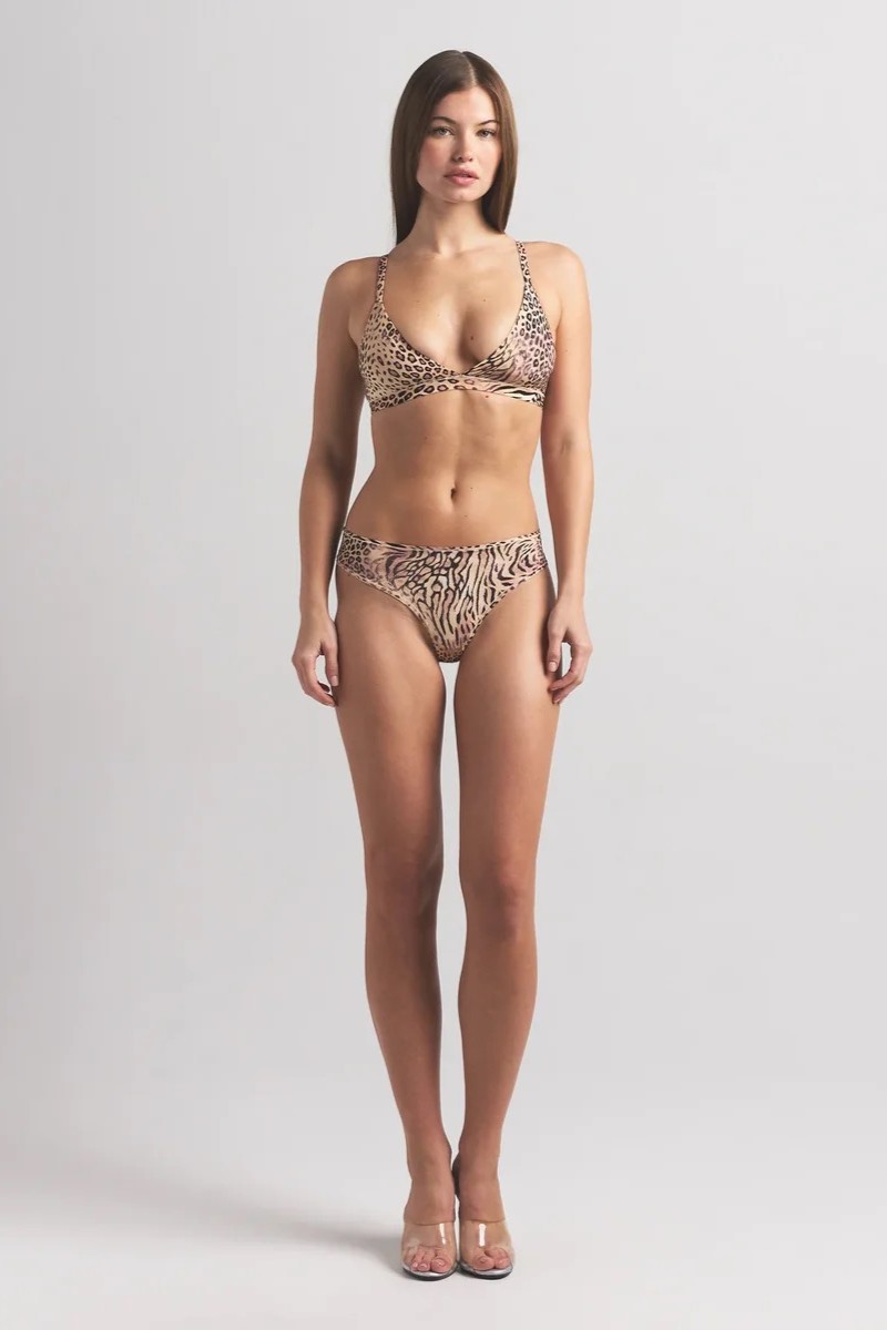 תמונת כל הלוק של TRIANGLE BRALETTE